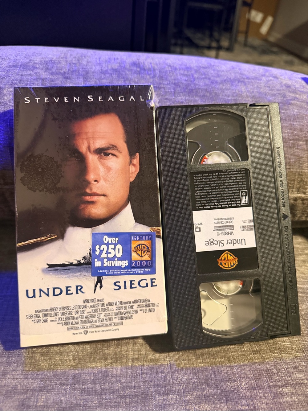Warner Bros. Under Siege (VHS) - Black